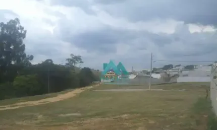 Lindo terreno no terras do vale, com mais de 500m² e topografia plana