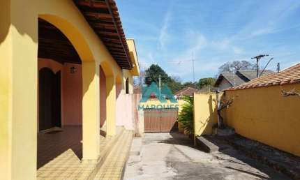 Excelente casa na região central, ideal para ponto comercial