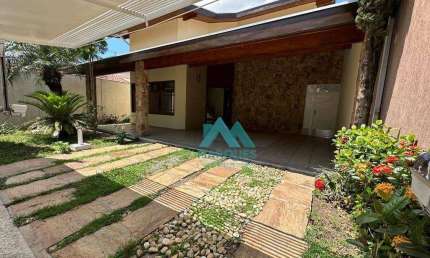 Casa com 4 quartos à venda na Vila Resende, Caçapava 