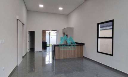 Maravilhosa casa com  móveis planejados em condomínio de alto padrão.