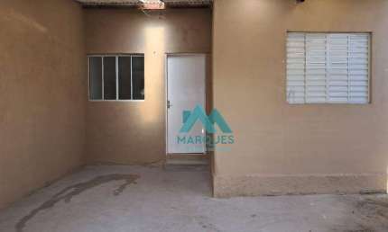 Excelente casa de terreno inteiro com Edícula, abaixo do valor de mercado, Aceita Financiamento!