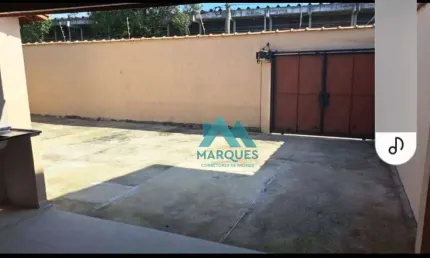 Ótima casa em Bairro próximo a rodoviária, posto de saúde, escolas e outros