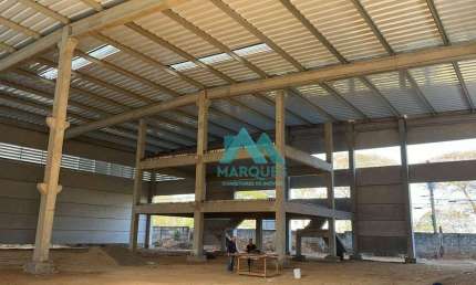 Excelente Galpão na marginal da Dutra em Caçapava  com 1344 de área construída