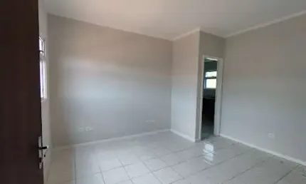 Apartamento com planta diferenciada, cozinha grande e suíte
