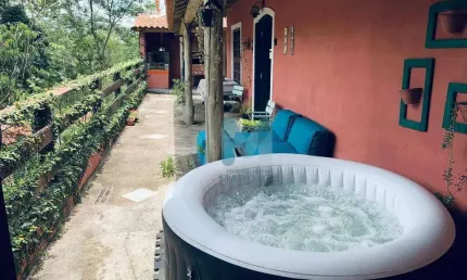 Linda Chacara em Jambeiro, terreno com escritura, porteira Fechada