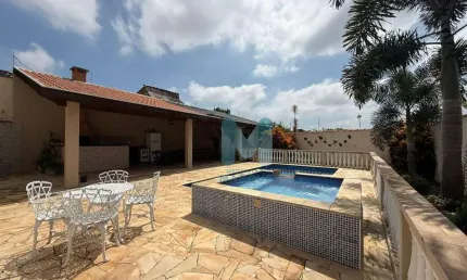 Imóvel ideal para uma família com crianças e animais, espaçosa e charmosa próxima a dutra, aceita permuta com apartamento em caçapava e taubaté.
