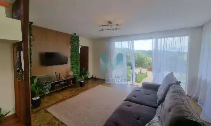Lindo imóvel com uma linda vista na serra da mantiqueira