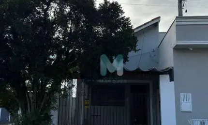 Casa com 2 quartos para alugar na Vila Santa Izabel, Caçapava 