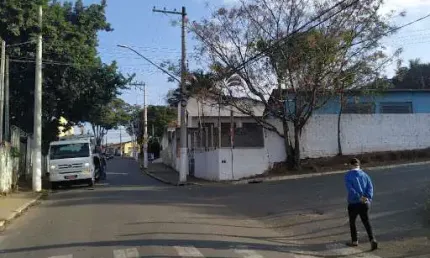 Ótimo terreno comercial com fácil acesso a rodovia Carvalho Pinto