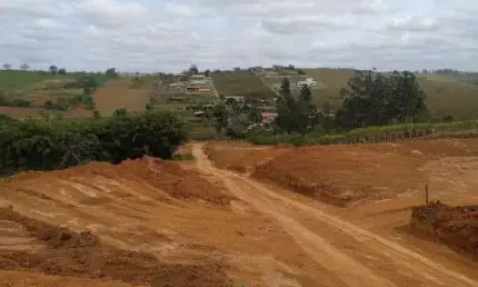 Terreno à venda no Guamirim, Caçapava 