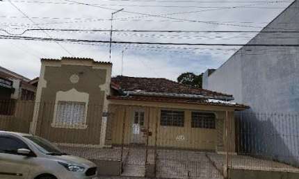 Casa no Centro da Cidade, ideal para clinica ou comércio