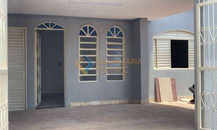 Casa com 3 quartos à venda na Rua São Carlos, Vila Mariana, Ribeirão Preto, 95 m2 por R$ 290.000