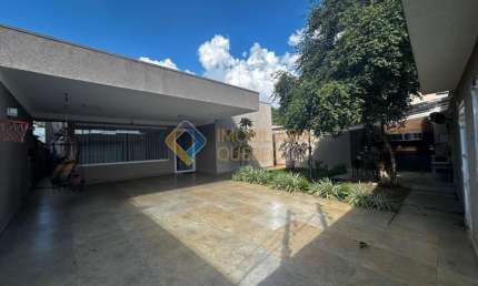 Casa com 3 quartos à venda na Rua Professor João Mattiusso, Parque Residencial Cidade Universitária, Ribeirão Preto, 480 m2 por R$ 800.000