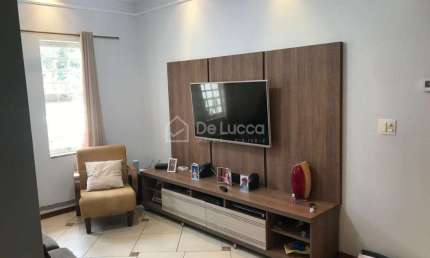 Casa com 3 quartos à venda na Rua dos Japoneses, 133, Parque Nova Suíça, Valinhos, 257 m2 por R$ 920.000