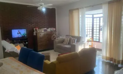 Casa com 3 quartos à venda na Rua Buenos Aires, 44, Parque São Quirino, Campinas, 200 m2 por R$ 650.000