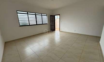 Casa com 3 quartos à venda na Rua Pindamonhangaba, 301, Chácara da Barra, Campinas, 139 m2 por R$ 790.000