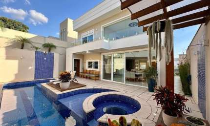 Casa em condomínio fechado com 4 quartos à venda na Augusta Bernardes Moreira, 10, Parque das Quaresmeiras, Campinas, 290 m2 por R$ 2.350.000