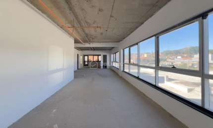 Sala comercial para alugar na Avenida José de Souza Campos, 1274, Chácara da Barra, Campinas, 92 m2 por R$ 11.536