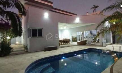 Casa em condomínio fechado com 4 quartos para alugar na Rua Professor Crodowaldo Pavan, 4, Vila dos Plátanos, Campinas, 360 m2 por R$ 14.000