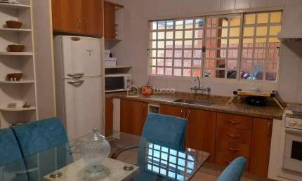 Casa com 3 quartos à venda na Rua Alberto Zanon, 162, Capela, Vinhedo, 168 m2 por R$ 680.000