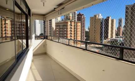 Apartamento com 3 quartos para alugar na Rua Coronel Francisco Andrade Coutinho, 04, Cambuí, Campinas, 220 m2 por R$ 4.900