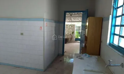 Casa comercial à venda na Avenida Bueno de Miranda, 79, Vila Industrial, Campinas, 229 m2 por R$ 440.000