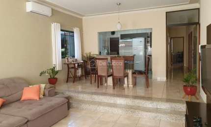 Casa comercial à venda na Rua Alexandre Araújo Belchior, 146, Bosque das Palmeiras, Campinas, 220 m2 por R$ 750.000