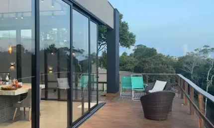 Casa em condomínio para venda em porto seguro, gaudí, 2 dormitórios, 2 suítes, 1 banheiro, 3 vagas