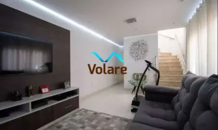 Imperdível casa à venda em Osasco-SP, bairro Pestana! Com 3 quartos, 3 suítes, 1 sala, 4 banheiros, 4 vagas de garagem e 140m².