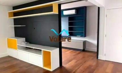 Apartamento para locação na Vila Hamburguesa, São Paulo-SP: 5 quartos, 186m², 2 suítes, 3 salas, 4 banheiros, 4 vagas de garagem.