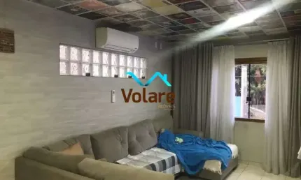 Imperdível casa à venda em Presidente Altino, Osasco-SP! 3 quartos, 1 suíte, 1 sala, 2 banheiros, 2 vagas, 200m².