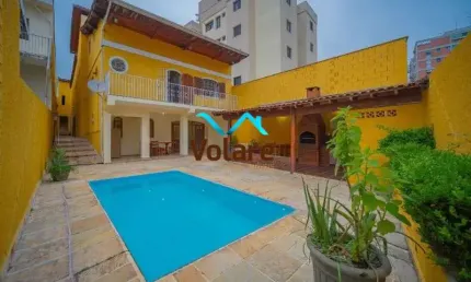 Impecável residência de alto padrão na Vila Yara, Osasco-SP: 5 quartos, 1 suíte, 3 salas, 5 banheiros, 7 vagas, 393,34m².