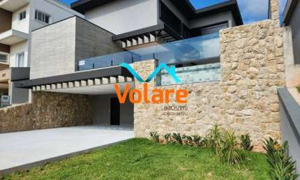 Casa em condomínio à venda em Alphaville, Santana de Parnaíba-SP: 4 quartos, 4 suítes, 3 salas, 6 banheiros, 6 vagas, 364m².