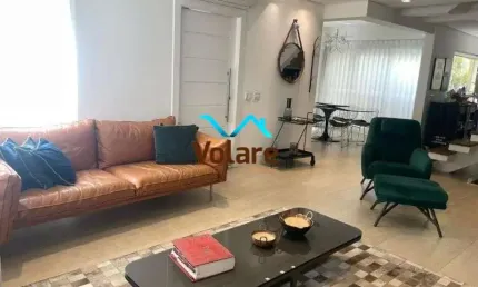 Casa à venda na Vila São Silvestre, São Paulo-SP: 3 quartos, 3 suítes, 2 salas, 4 banheiros, 2 vagas de garagem.