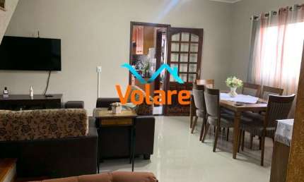 Imperdível casa à venda em Osasco-SP, bairro Veloso, 6 quartos, 3 suítes, 3 salas, 7 banheiros, 2 vagas, 347,50 m².