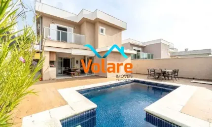 Casa de Luxo em Condomínio à Venda em Santana de Parnaíba-SP, Residencial Valville 1 - 4 suítes, 250m².