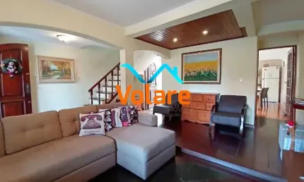 Imperdível! Casa à venda em Osasco-SP, bairro Cidade das Flores: 2 quartos, 1 suíte, 3 banheiros, 2 vagas, 137 m².