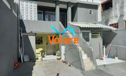 Casa pra renda  à venda em Novo Osasco-SP, com 2 quartos, 3 salas e 160m² de área!