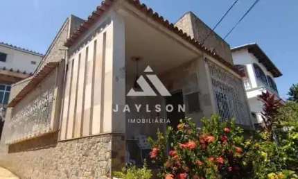 Casa com 3 quartos à venda na Rua Jornalista Mário Galvão, Vila Kosmos, Rio de Janeiro, 157 m2 por R$ 460.000