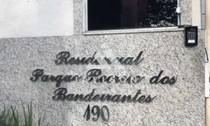 Apartamento com 2 quartos à venda na Rua João Paranagua, Guadalupe, Rio de Janeiro, 52 m2 por R$ 175.000