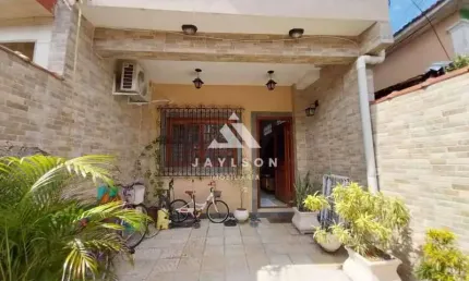 Casa com 2 quartos à venda na Rua Gonzaga Duque, Olaria, Rio de Janeiro, 131 m2 por R$ 520.000