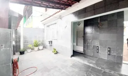 Casa com 3 quartos à venda na Rua Batovi, Vila Kosmos, Rio de Janeiro, 108 m2 por R$ 620.000