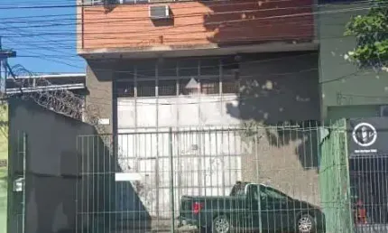Barracão / Galpão / Depósito à venda na Rua Ourique, Penha Circular, Rio de Janeiro, 256 m2 por R$ 998.000