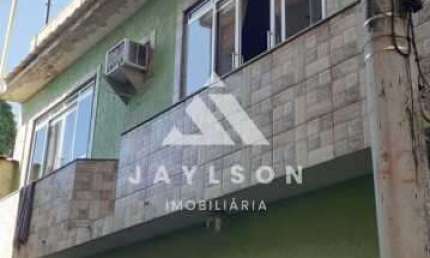 Casa em condomínio fechado com 3 quartos à venda na Rua Igarata, Marechal Hermes, Rio de Janeiro, 240 m2 por R$ 550.000
