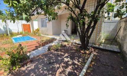 Casa com 3 quartos à venda na Rua Pereira de Figueiredo, Vila Valqueire, Rio de Janeiro, 297 m2 por R$ 1.100.000