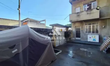 Casa com 2 quartos à venda na Rua Jornalista Mário Galvão, Vila Kosmos, Rio de Janeiro, 80 m2 por R$ 165.000