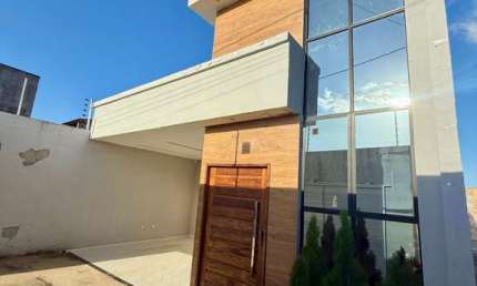 Casa com 3 quartos à venda na R. José Laurino, Centro, Pacajus