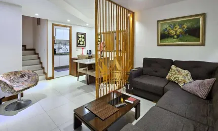 Casa triplex com 3 quartos para venda ou aluguel  - Freguesia - Rio de Janeiro/RJ