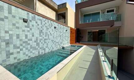 Casa Duplex estilo contemporâneo à venda na Taquara, Jacarepaguá, Rio de Janeiro