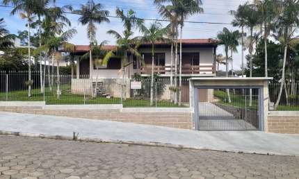 Casa com 3 quartos à venda no Centro, Criciúma 